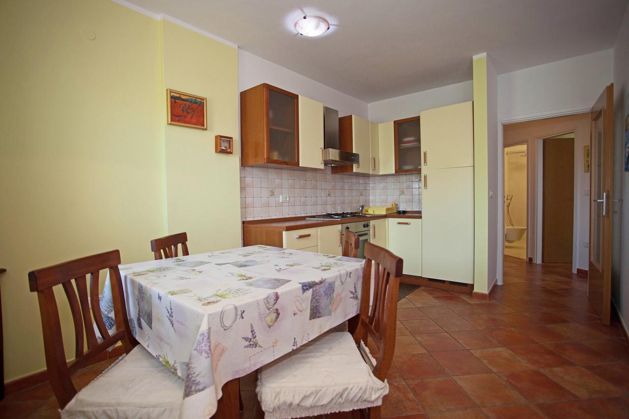 Apartment Pia Rovinj Exterior photo